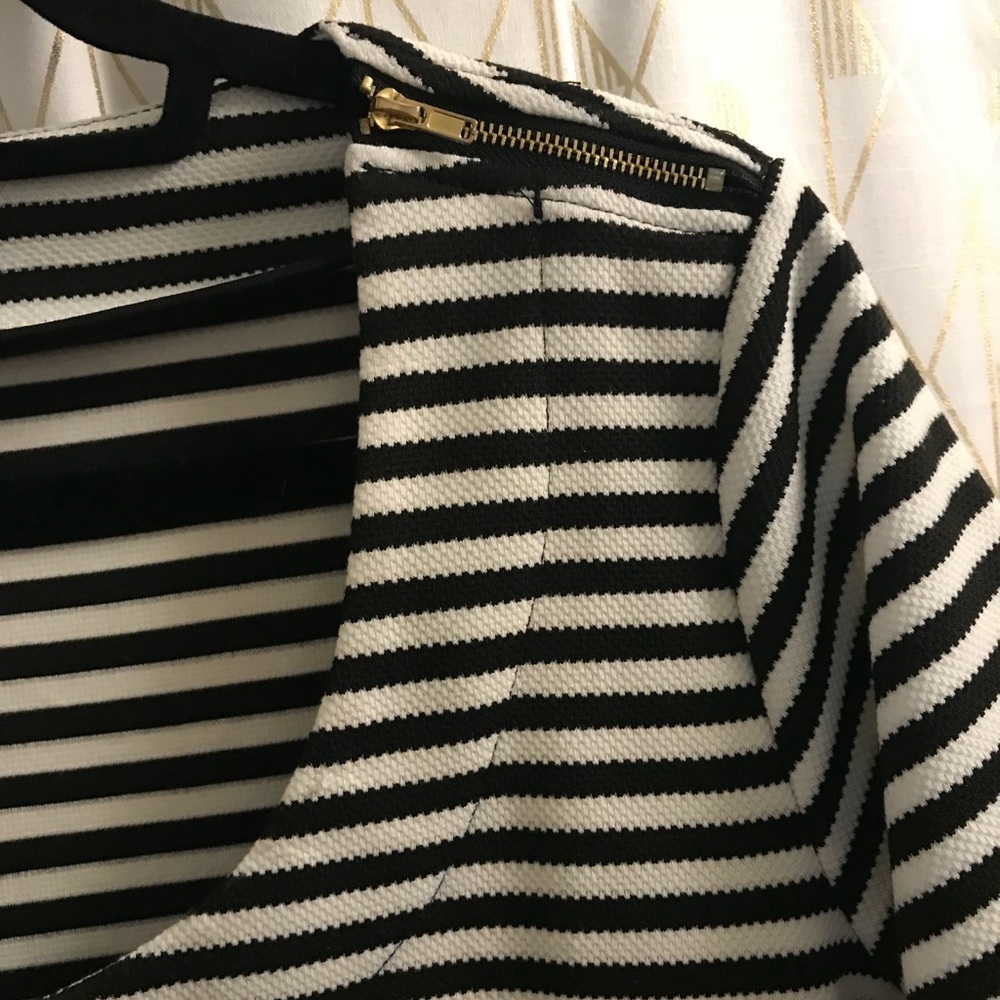 4 for $25 City Chic Black and White Striped Top Size 12 - Picture 2 of 5